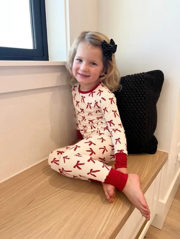 Two-Piece Pajama Set - Red Bows